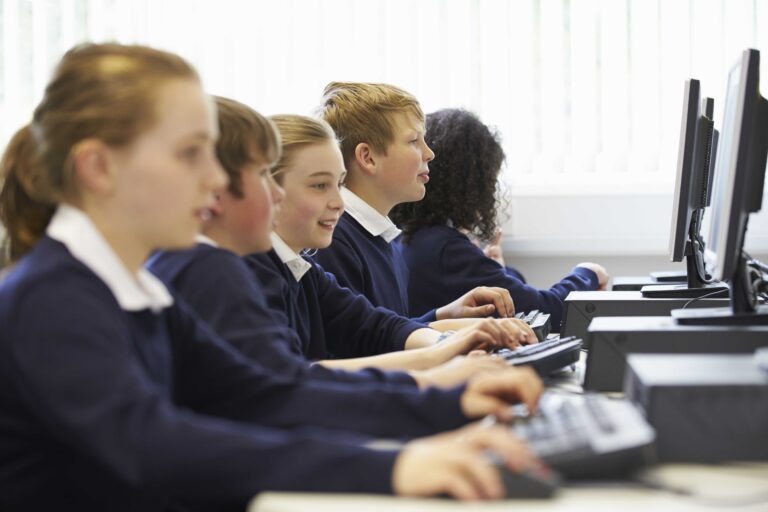 Support for vulnerable young people in serious violence hotspots