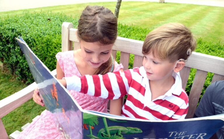 Literacy skills for deaf children